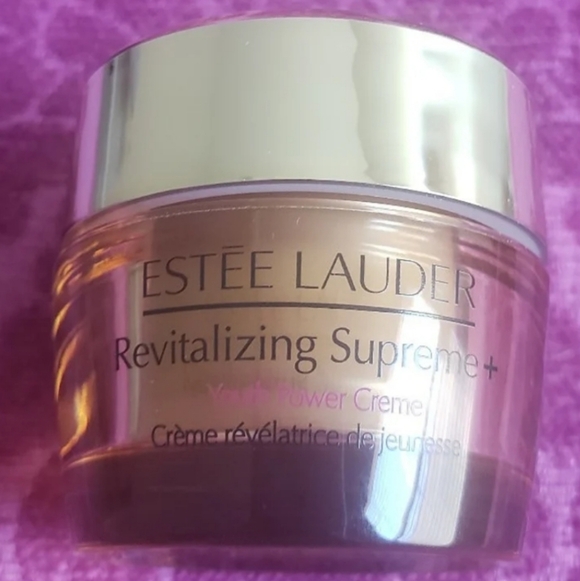 NEW Revitalizing Supreme+ Youth Power Creme - Picture 3 of 5